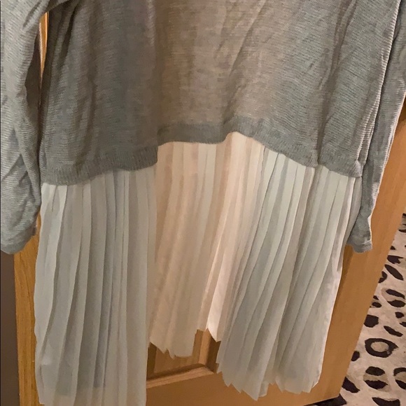 Fever Gray Cardigan - Picture 4 of 4